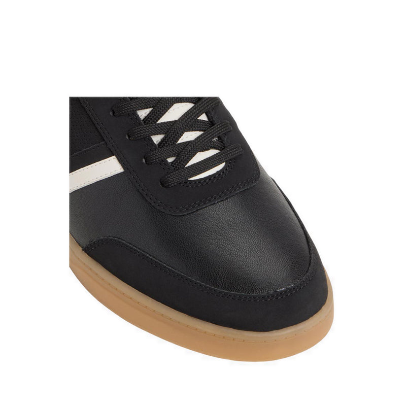 Freekick Fashion Athletics - Black