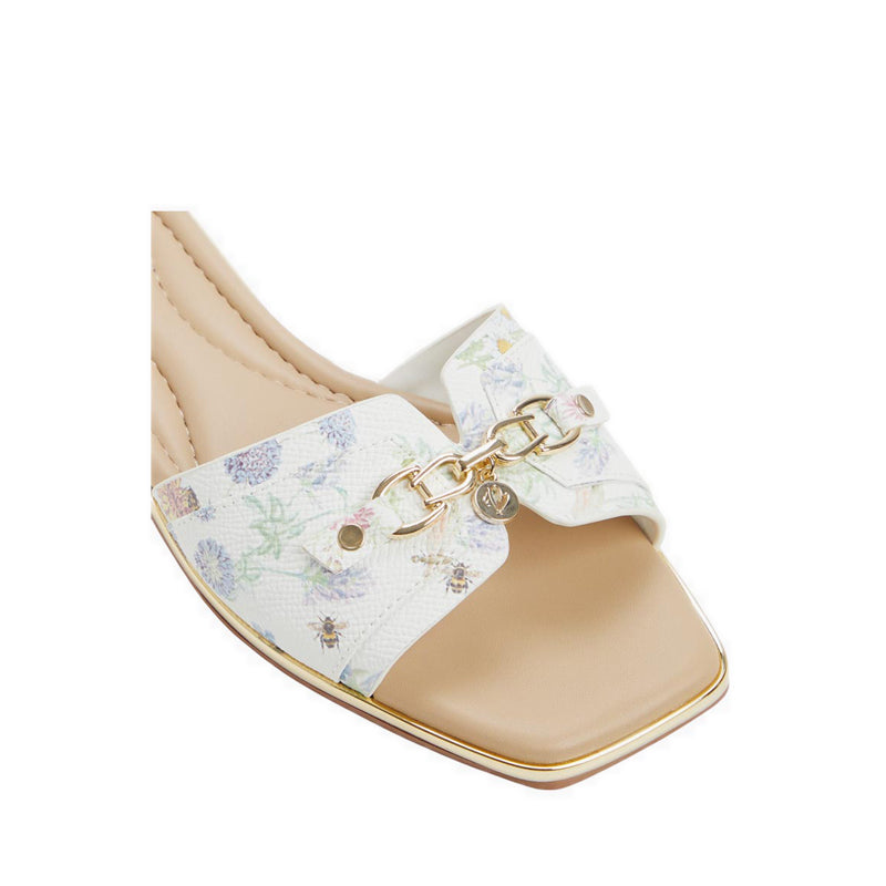 Alamassi Flat Sandals - Multicolor