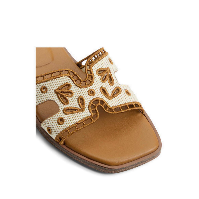 ITSANDAL FLAT SANDALS - NATURAL