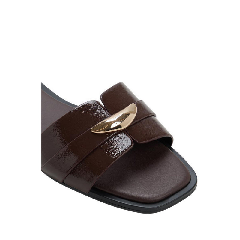 BRIELA FLAT SANDALS - DARK BROWN