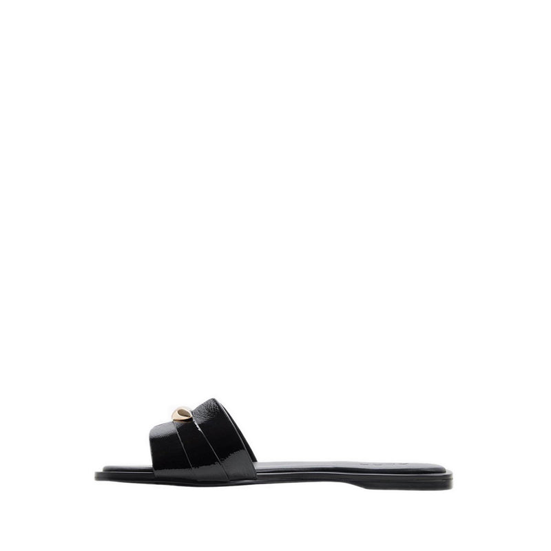 BRIELA FLAT SANDALS - BLACK