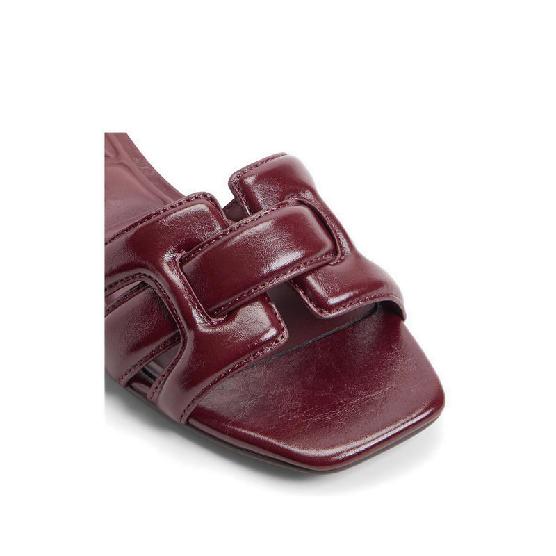 ELENARIA FLAT SANDALS - DARK RED